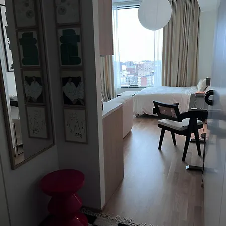 Apartamento Cool Living In Modern, Chic 14th-floor Studio
